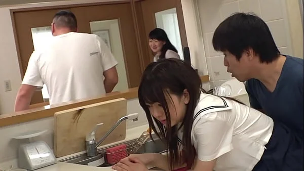 3秒だけのはずが膣痙攣！？ 義理の妹を家中連れ回して何度も何度も中出し！ 義妹と繋がったまま連続中出しで妊娠確定！？【パート1】https://bit.ly/3l2GSkV