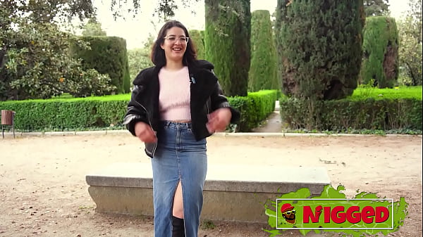 18 years old. The best ass you'_ll ever see. This is BabyBell, a woman with glasses who films interracial porn just for the fun of it on Nigged