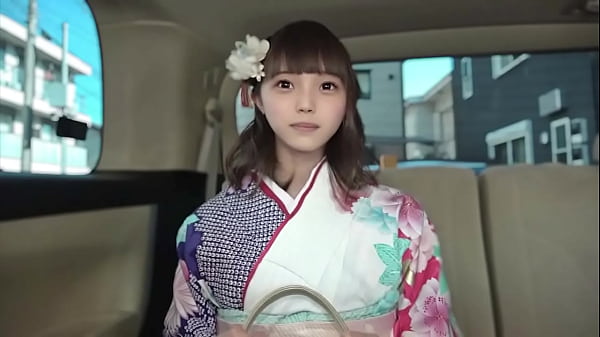 A 20-year-old girl with huge breasts and a G-cup on her way home from her coming-of-age ceremony. Taking a sex video as a commemorative photo 2