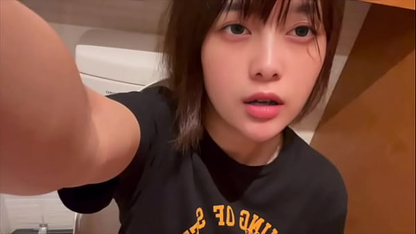 [Masturbation while training] There was a person working next to me, but I got excited and masturbated by myself &hellip_